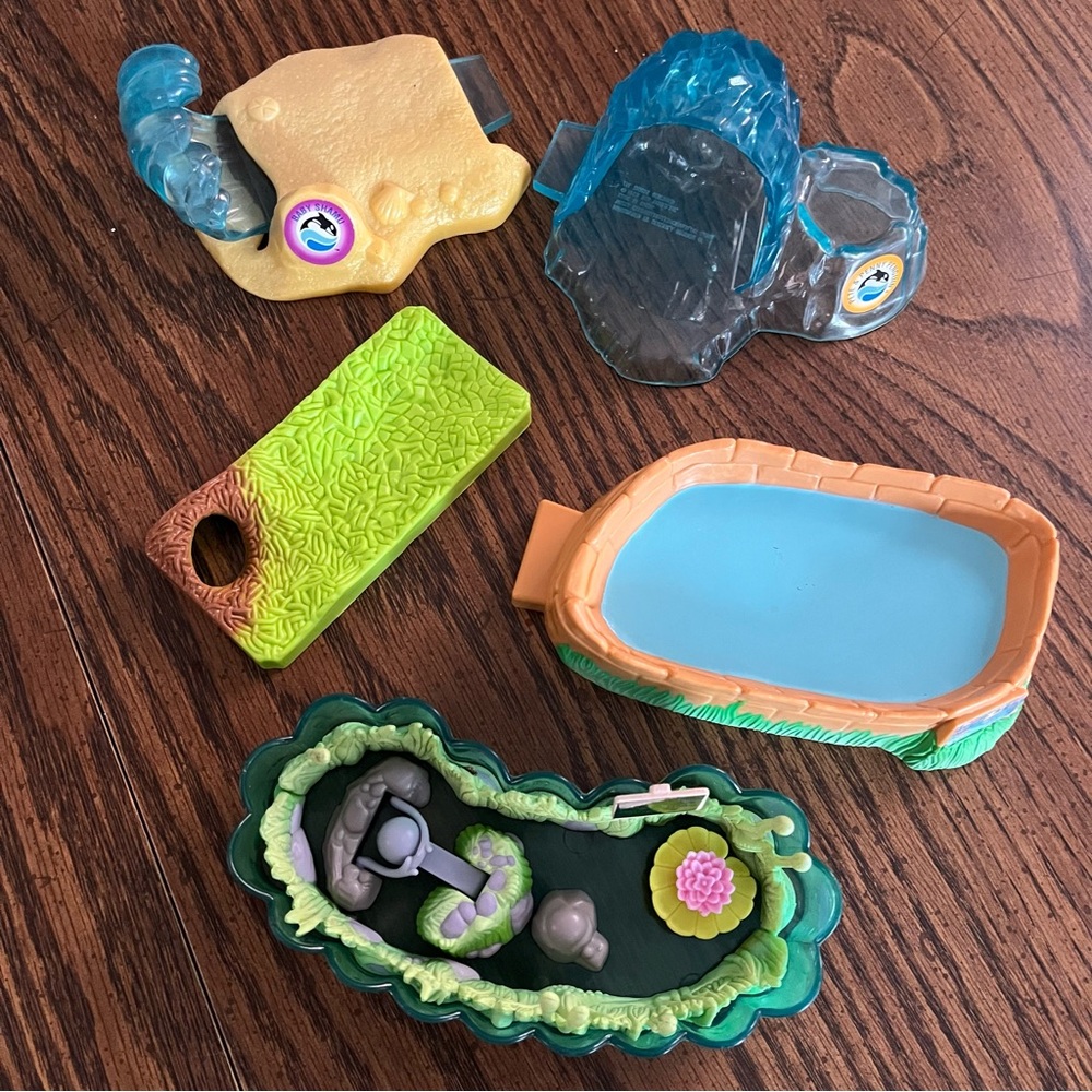 Vintage 90’s Littlest Pet Shop Habitat Lot (5 total)